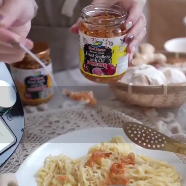 Sucimama Handmade Crispy Fried Shallot with Oil and Products